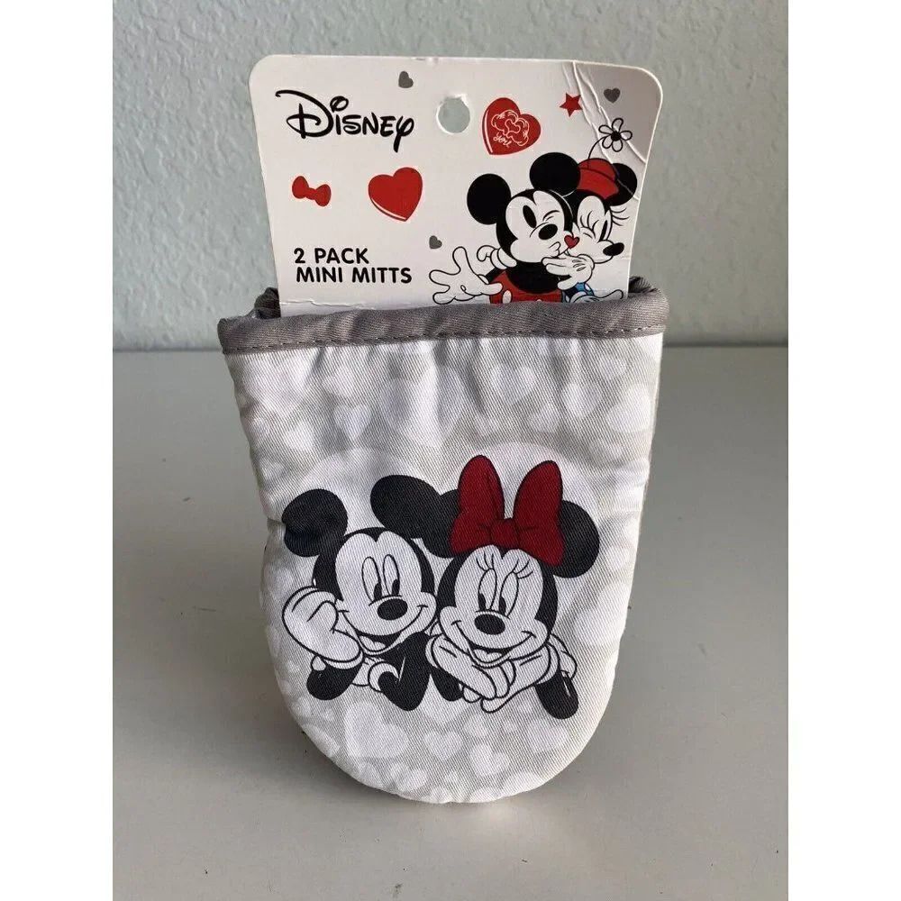 2 Pack Disney Mickey & Minnie Valentines Kitchen Mini Oven Mitts NEW